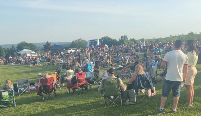 march farms concert on the hilltop